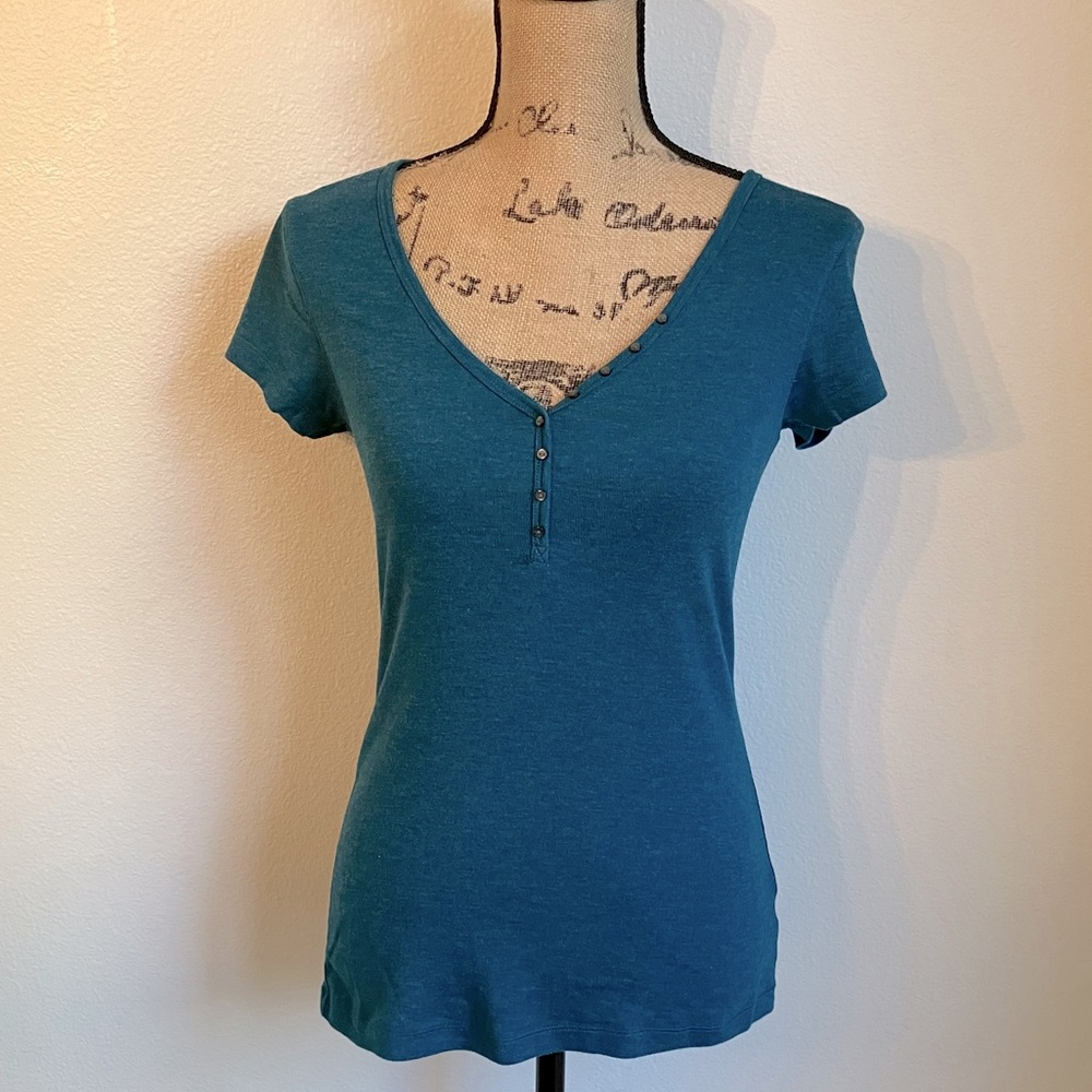 Old Navy short sleeved tee